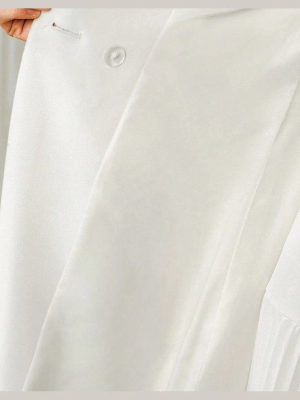 White Long Tailored Coat with Double Breasted Buttons - Picture 7 of 7